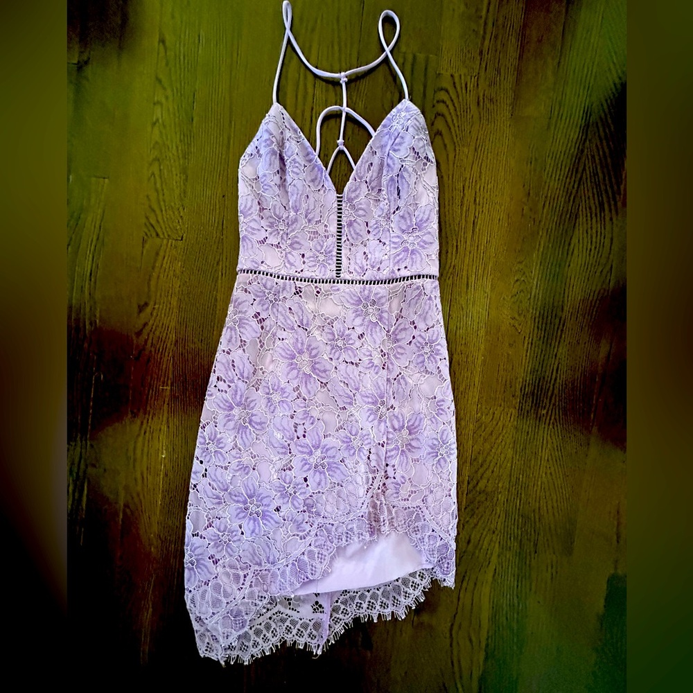 Preloved NBD size XS lace dress